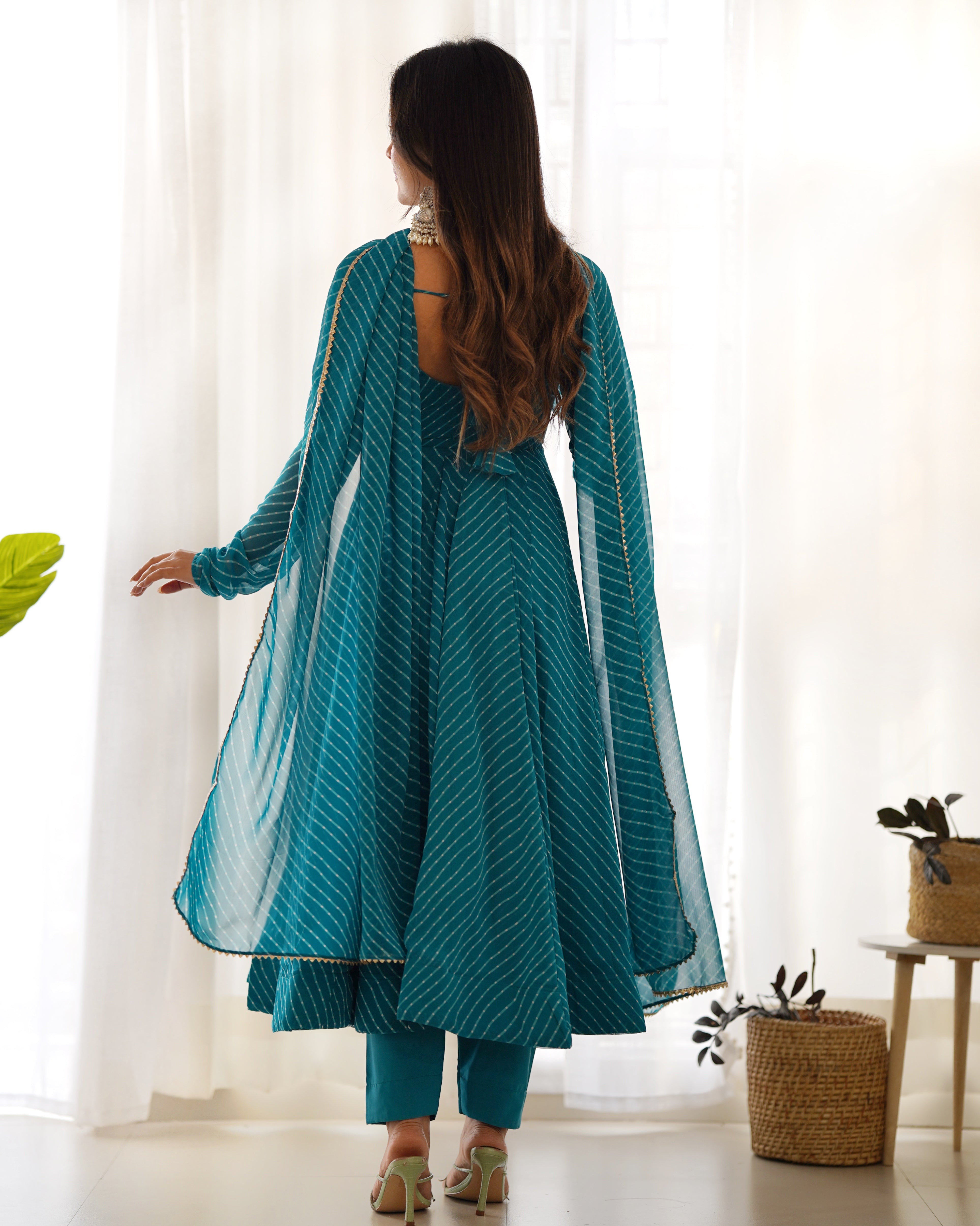 ANARKALI FANCY NECK POTLI BUTTON DESIGN